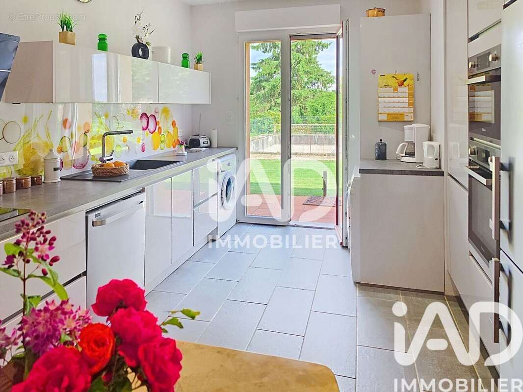 Maison 216 m² à Thenezay  - photo 6