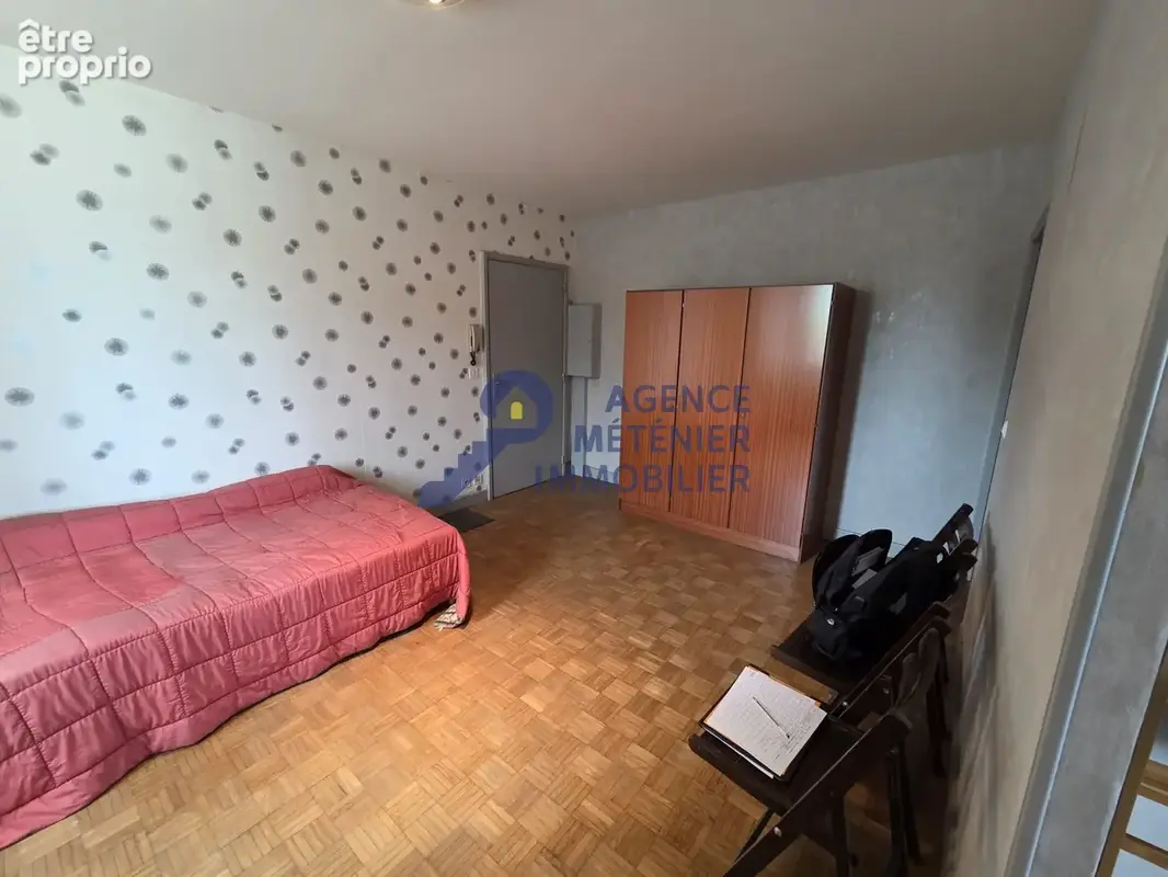Studio de 26,99 m2   Rez-de-chaussée   Saint-Pourçain-sur-Sioule - photo 4