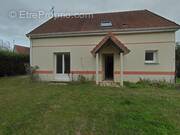 Maison à SAINT-SEBASTIEN-DE-MORSENT