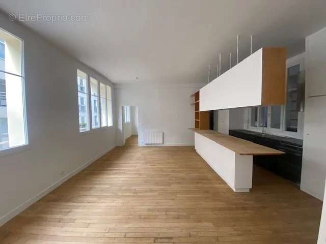 Appartement à PARIS-12E