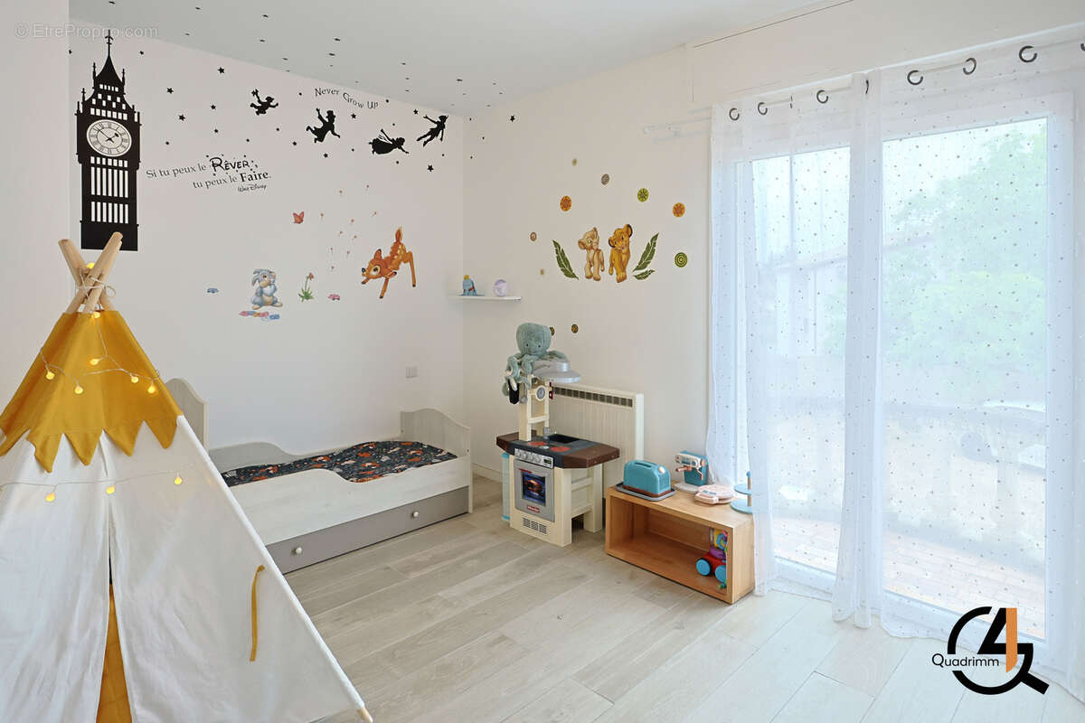 Appartement à RESTINCLIERES