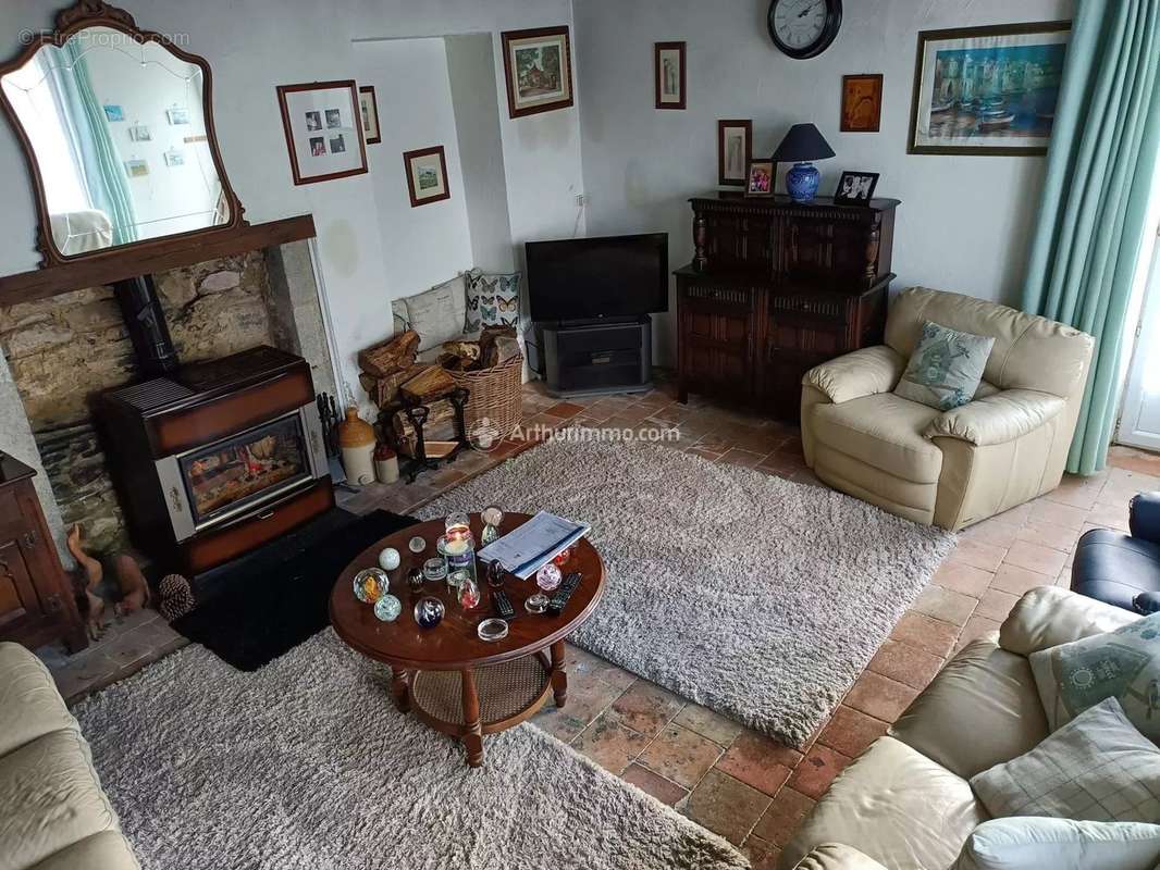 Appartement à SAINT-AUBIN-DU-DESERT