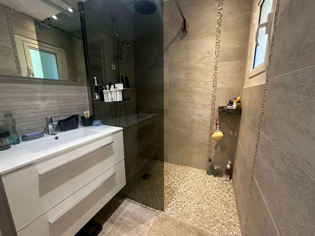 Maison à NANS-LES-PINS