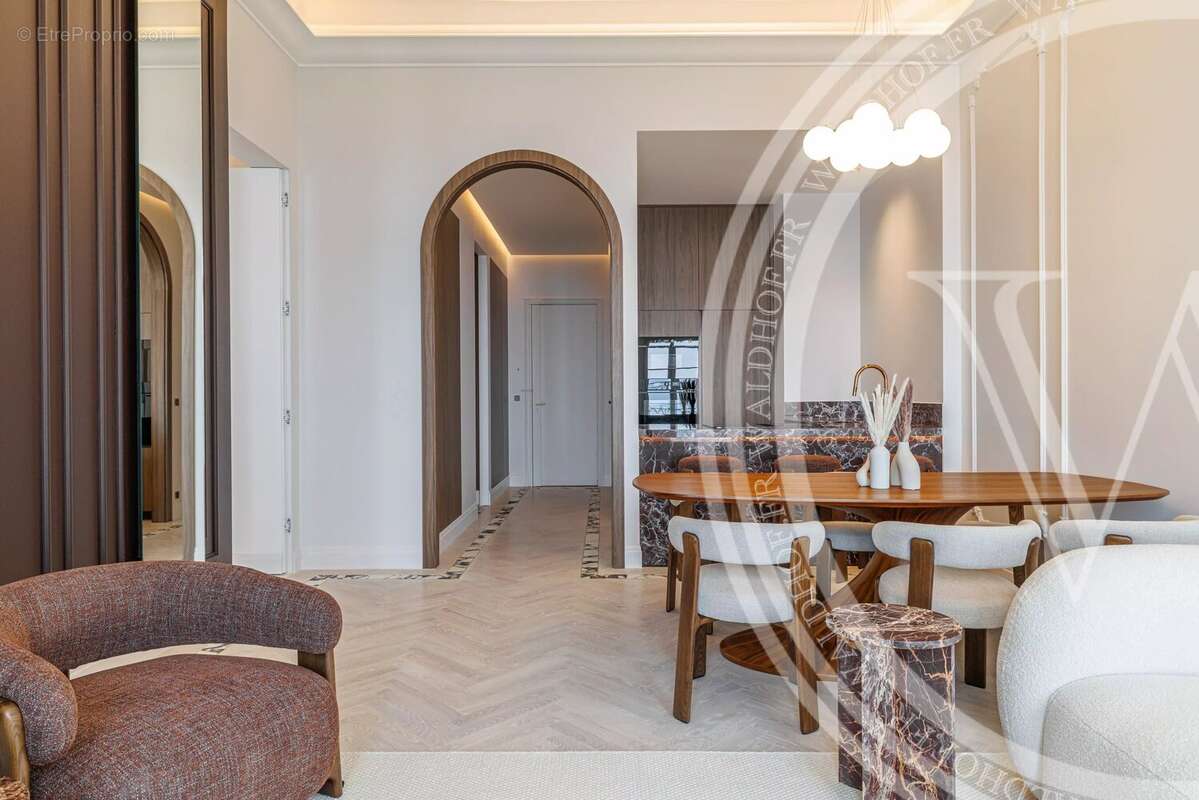 Appartement à ROQUEBRUNE-CAP-MARTIN