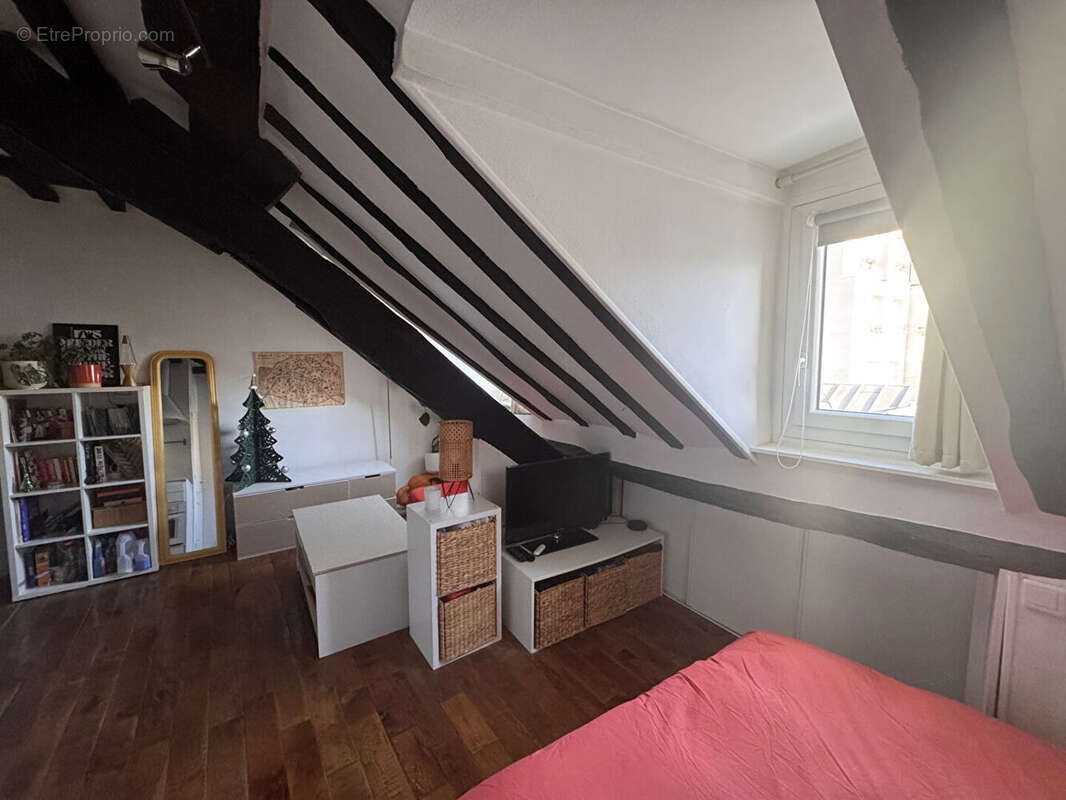 Appartement à PARIS-12E