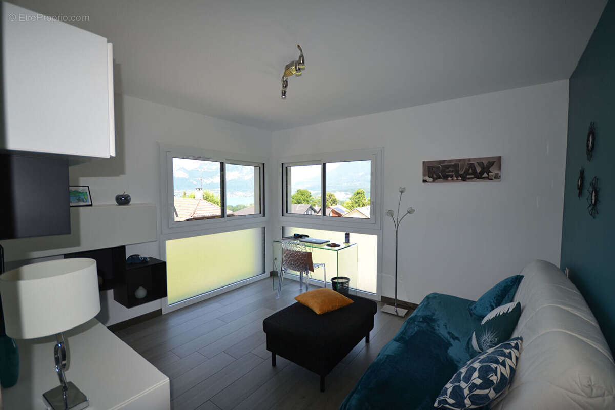 Maison à SAINT-JORIOZ