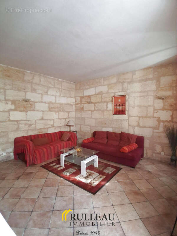 Maison en pierre 210 m2 7 pieces garage jardin piscine - photo 6