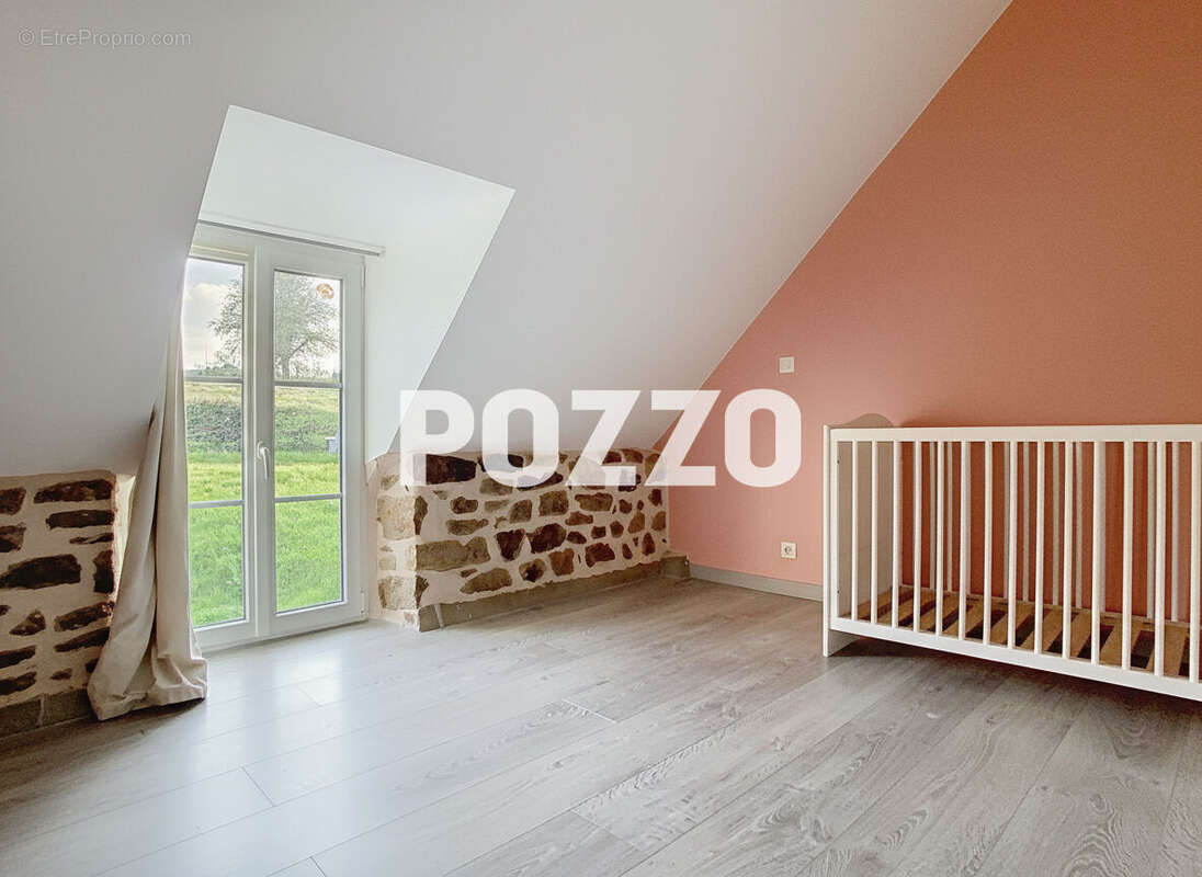 Maison à ROZ-SUR-COUESNON