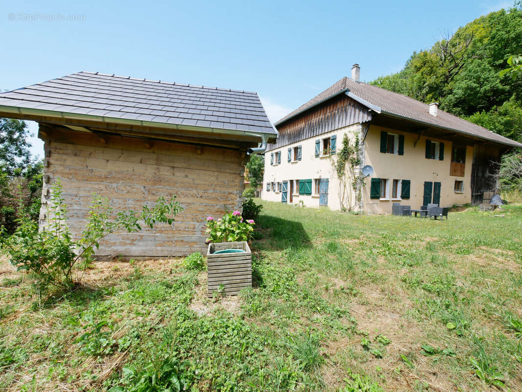 Maison à EVIRES