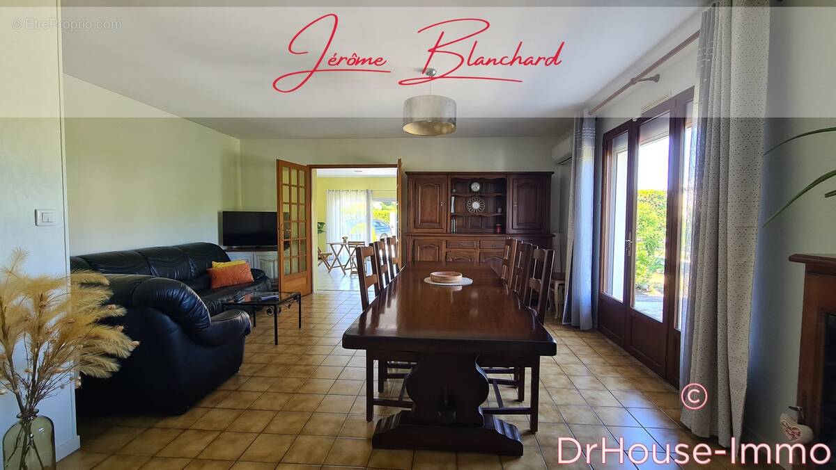 Maison à AMBARES-ET-LAGRAVE