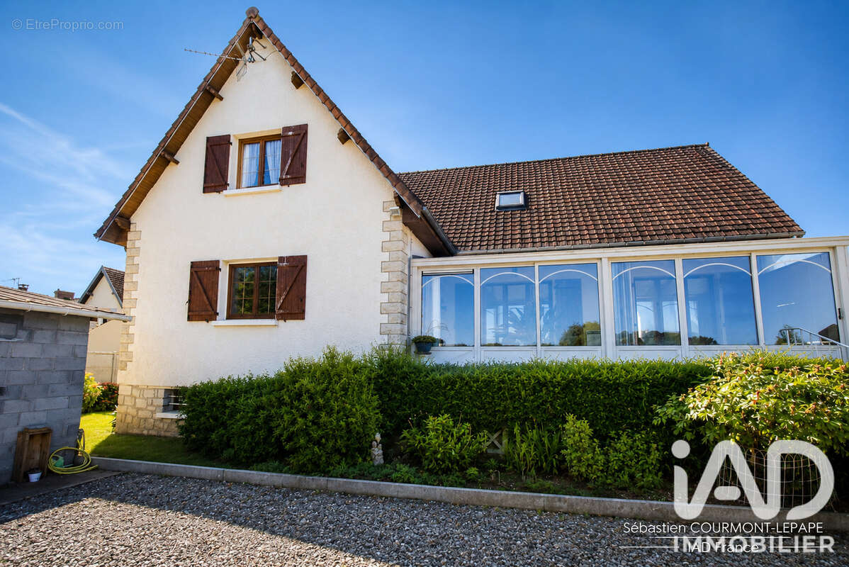 Photo 2 - Maison à SAINTE-GENEVIEVE