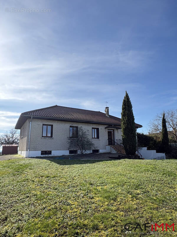 Maison à PEROUGES