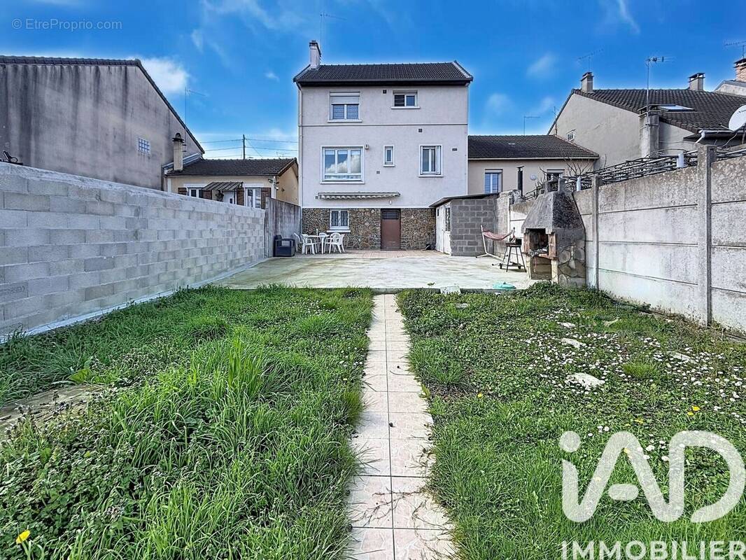 Photo 1 - Maison à VILLENEUVE-LE-ROI