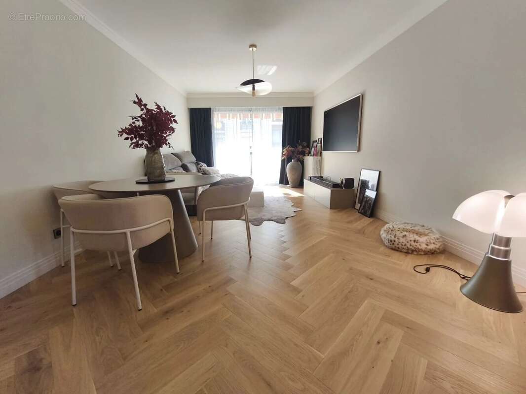 Nice, 4 pieces renove avec terrasse et garage sur bd grosso - photo 2