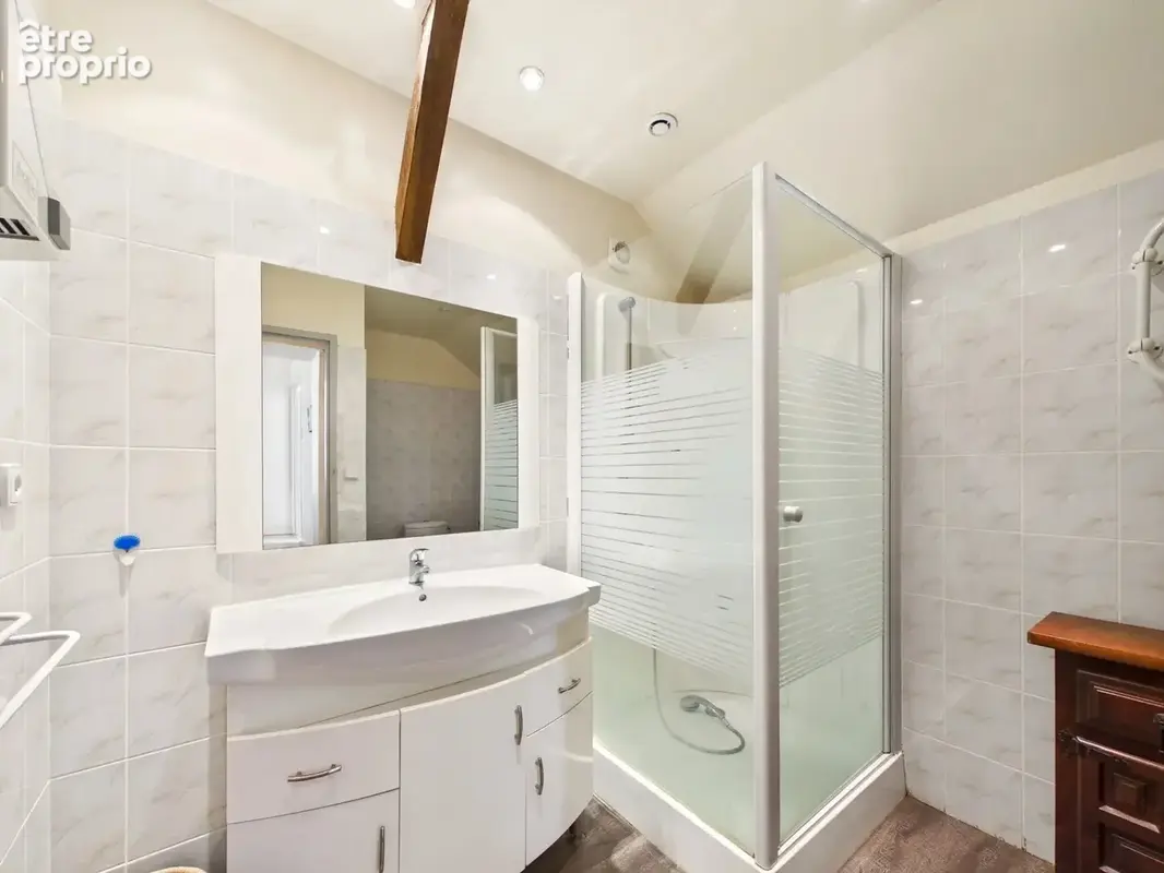 Maison de caractère avec six chambres, idéale pour une famille ou maison secondaire - photo 10