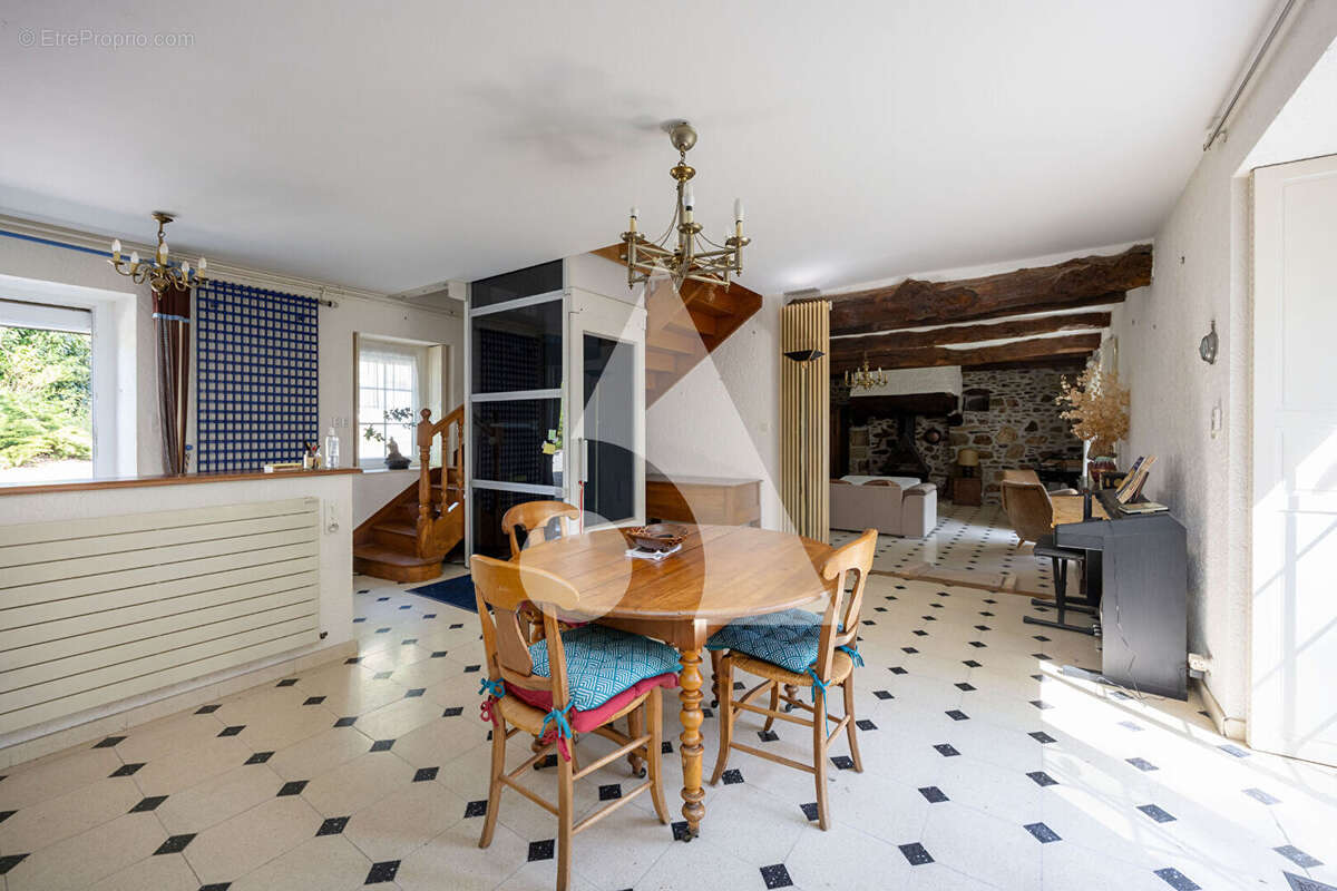 Longère + maison en pierres - LE MENE - photo 6