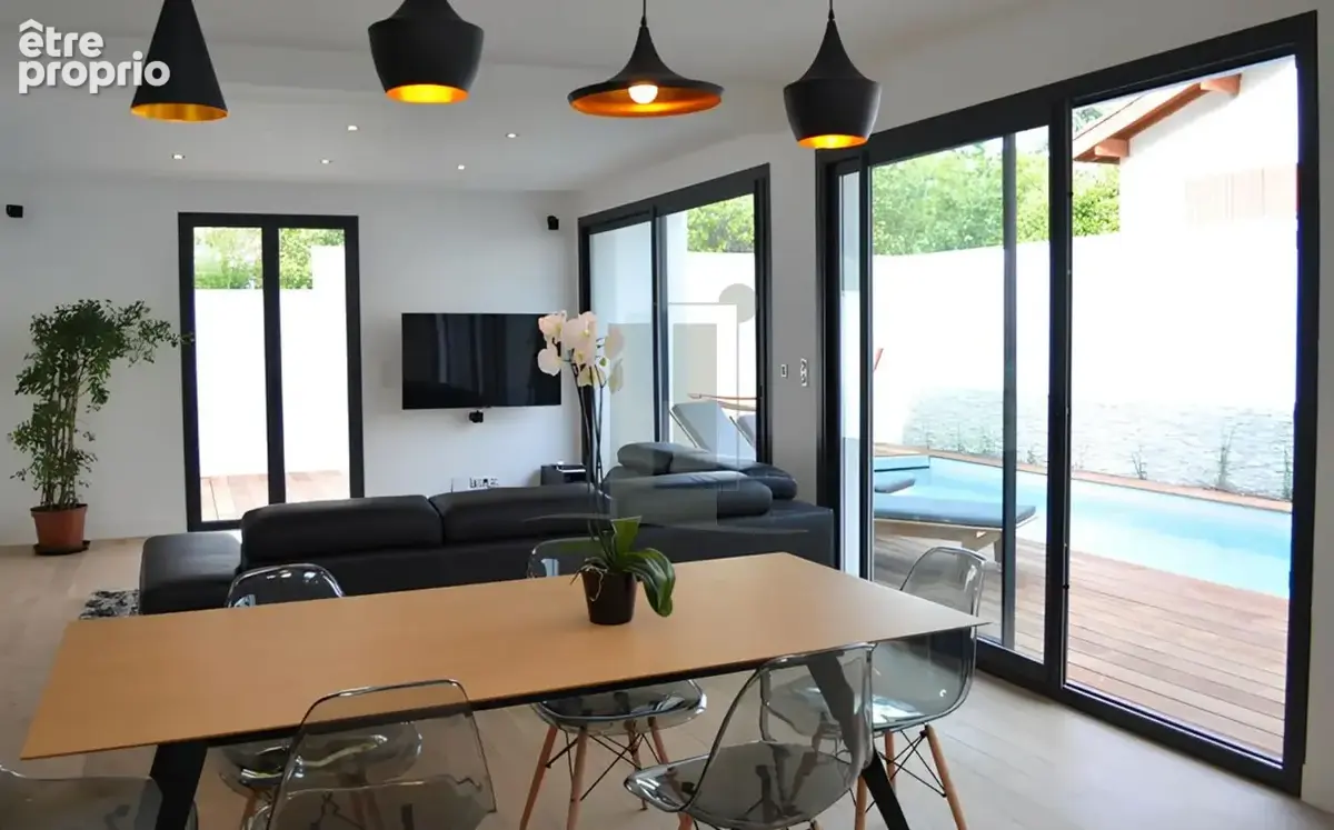 Villa contemporaine avec piscine, quartier calme - photo 10