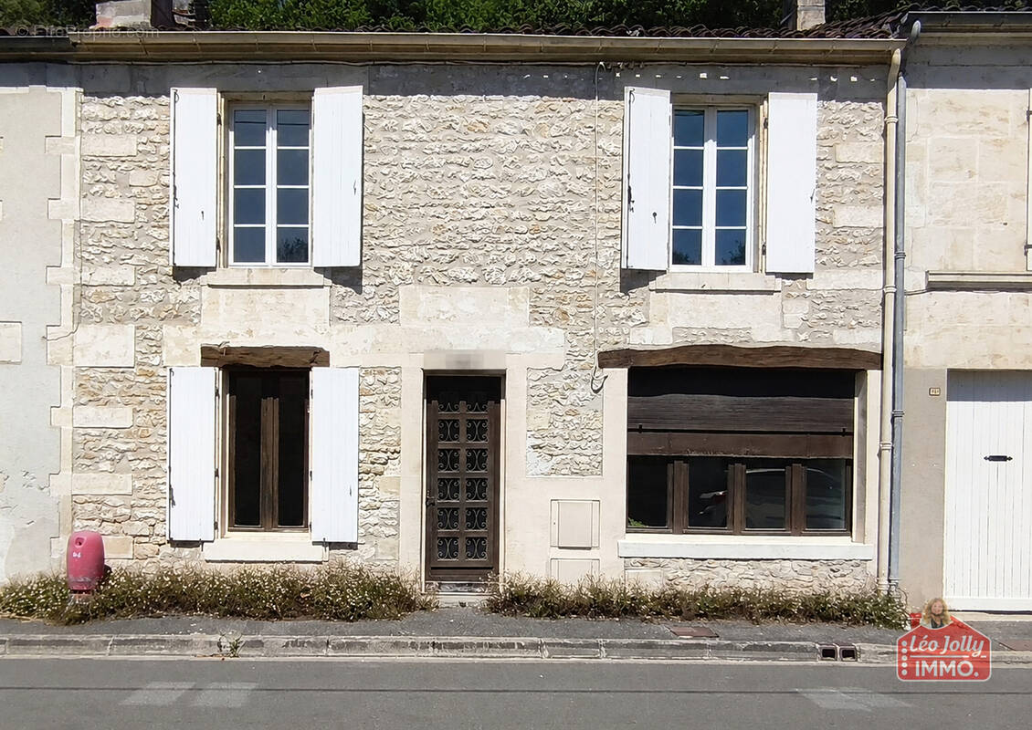 Maison à COGNAC