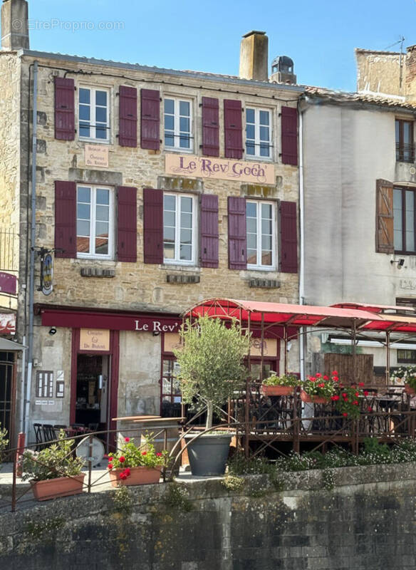 Commerce à MARANS