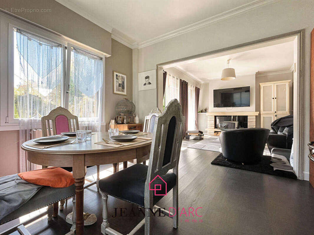 Maison à BOIS-GUILLAUME