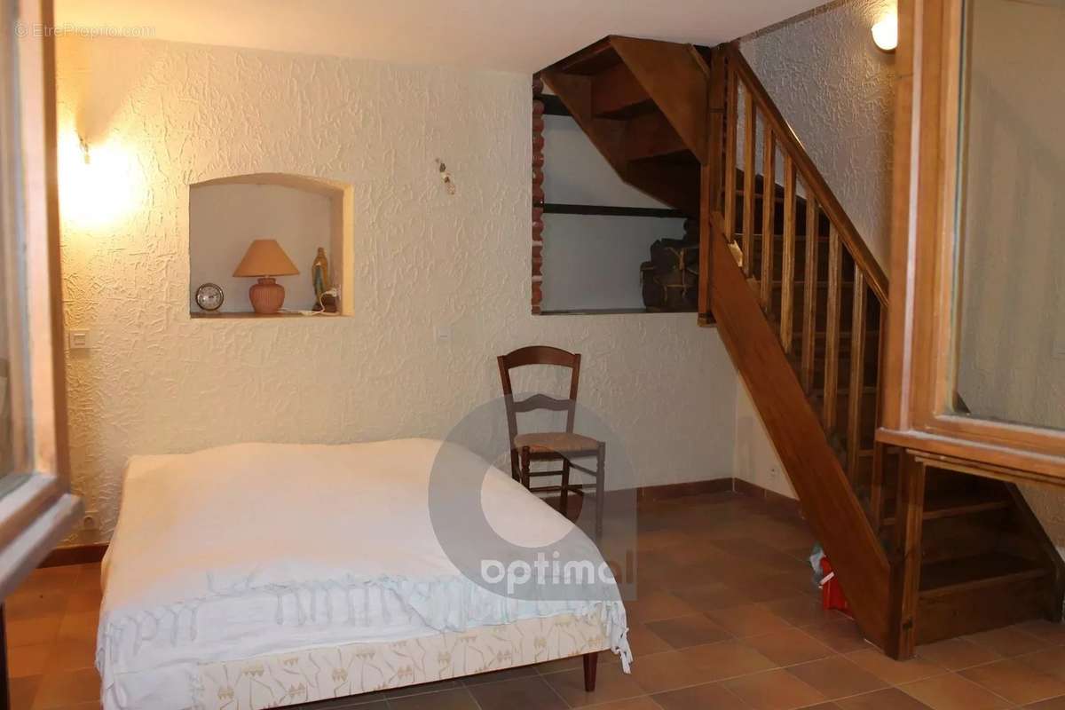 Appartement à CASTELLAR