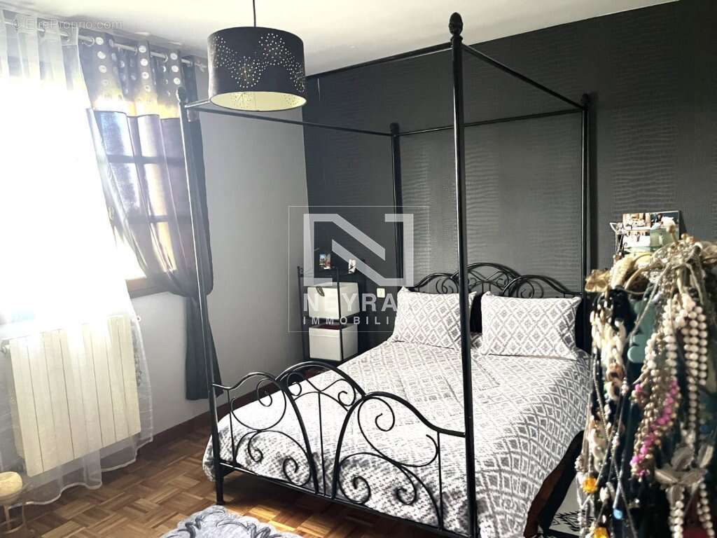 Maison 289 m² à Farges-Les-Chalon  - photo 10