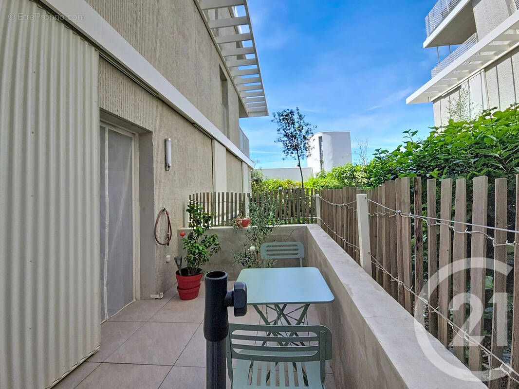 Appartement 75 m² à Sete  - photo 2