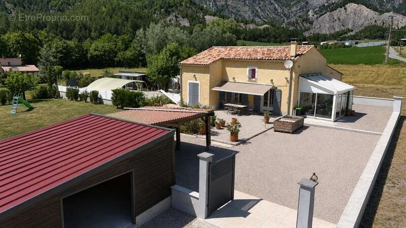 Maison à vendre 5 pièces LA MOTTE DU CAIRE (04) - photo 19