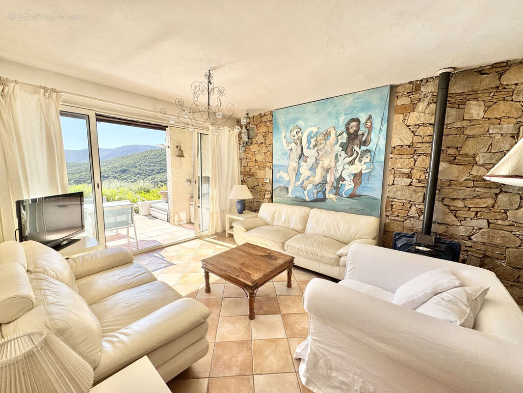 Maison à LA CROIX-VALMER