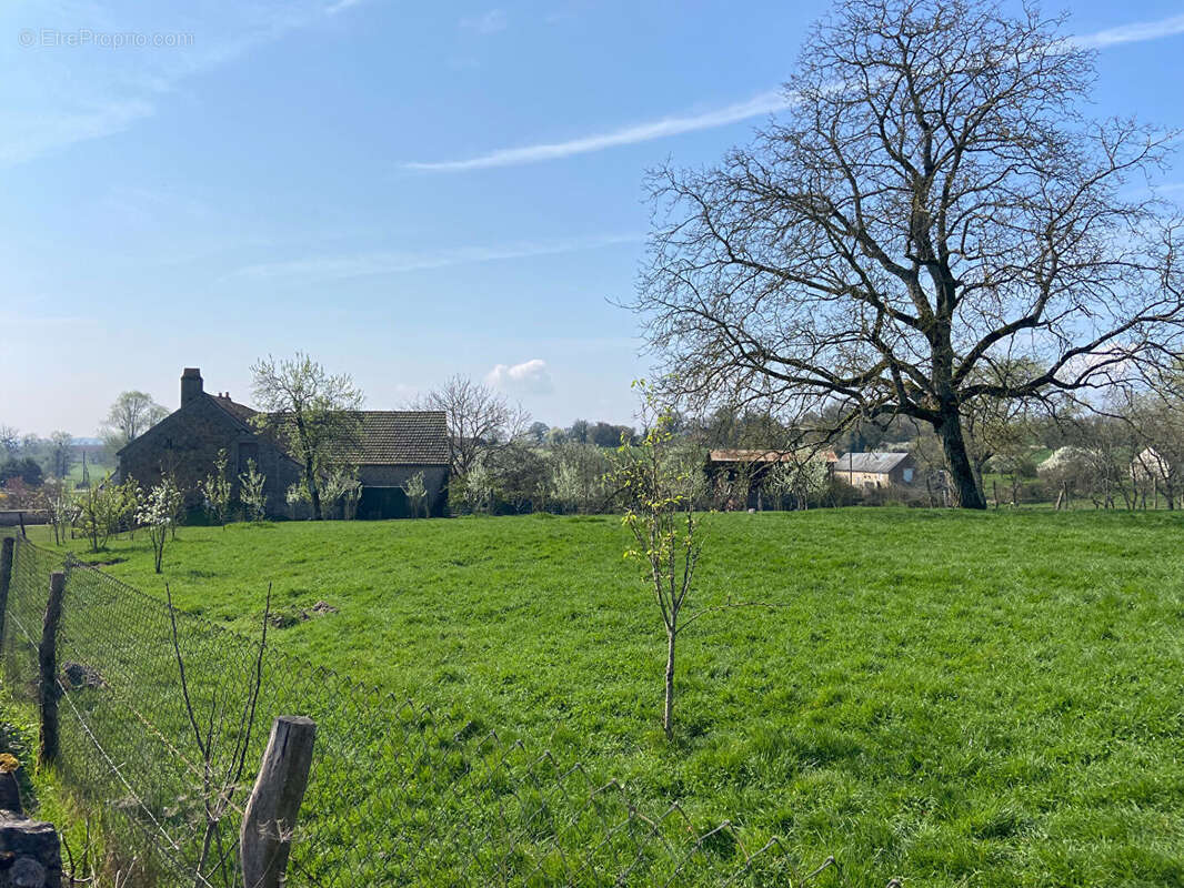 Maison à BILLY-CHEVANNES