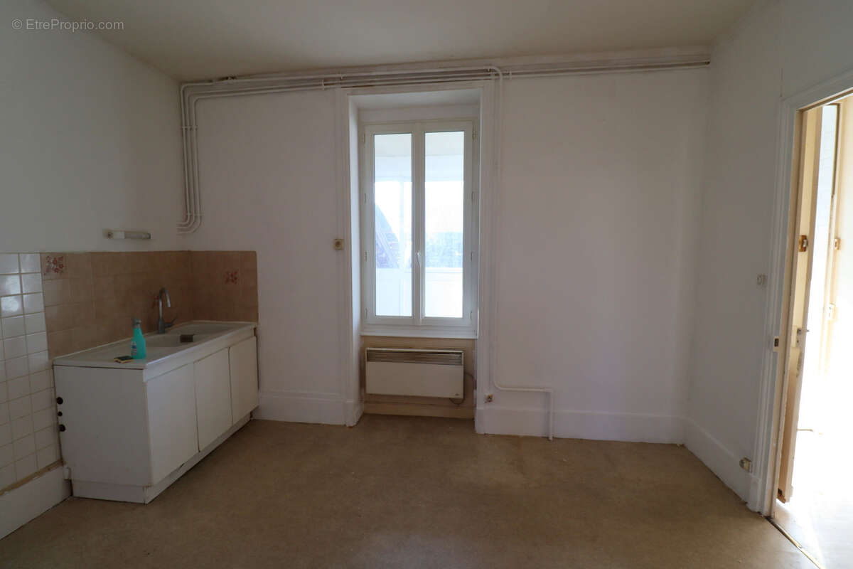 Dpt Saône et Loire (71), à vendre ROMENAY immeuble - 4 appartements et 1 local commercial - photo 21