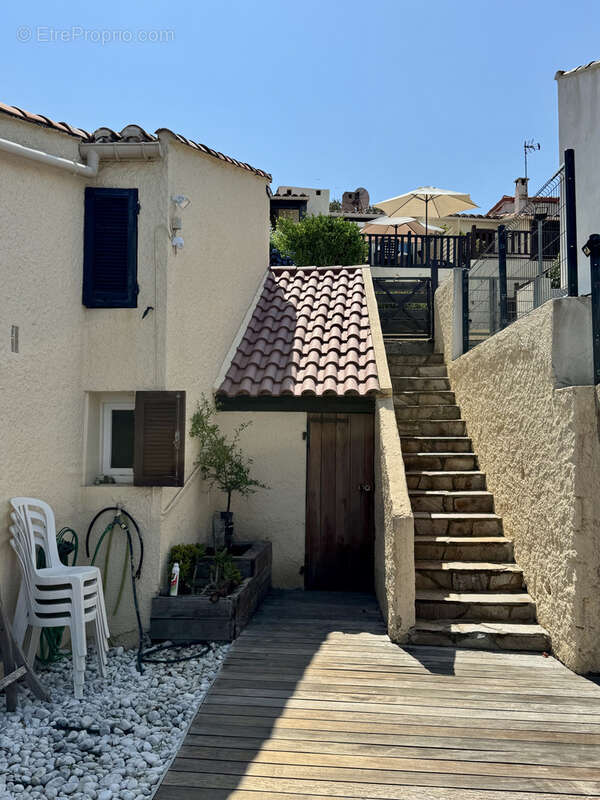 Maison T3 semi-mitoyenne pleine vue mer - photo 6
