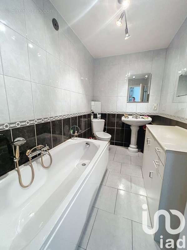 Photo 4 - Appartement à VALENCIENNES