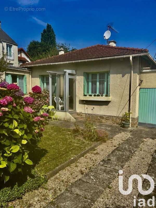 Photo 2 - Maison à VILLENEUVE-LE-ROI
