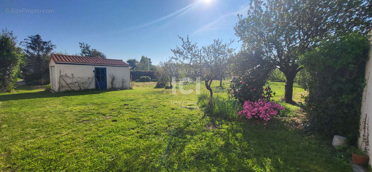 Maison à SAINTE-LUCE-SUR-LOIRE