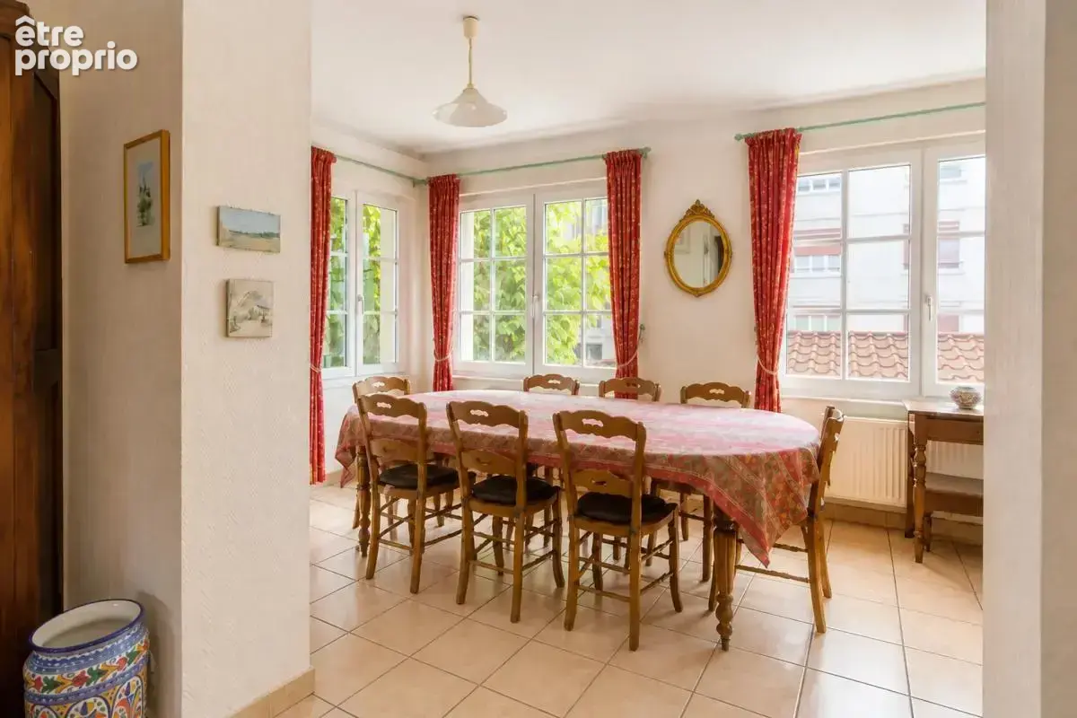 Maison de 8 pièces de 160 m² à Troyes - photo 6