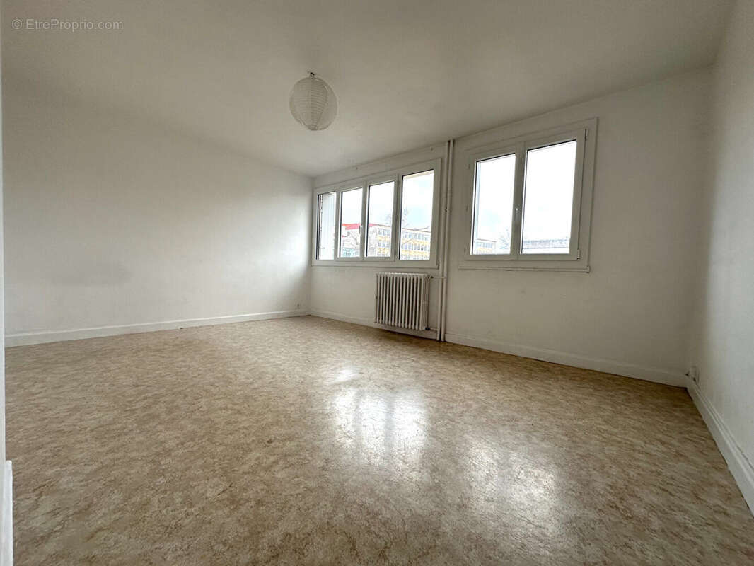 Appartement à AURILLAC