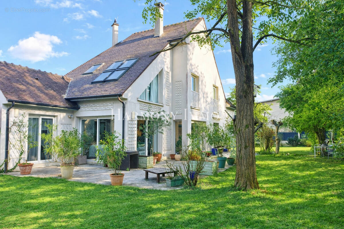 Maison à BIEVRES