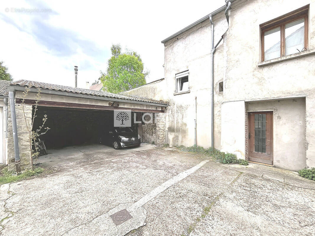 Appartement à CHAUMONTEL