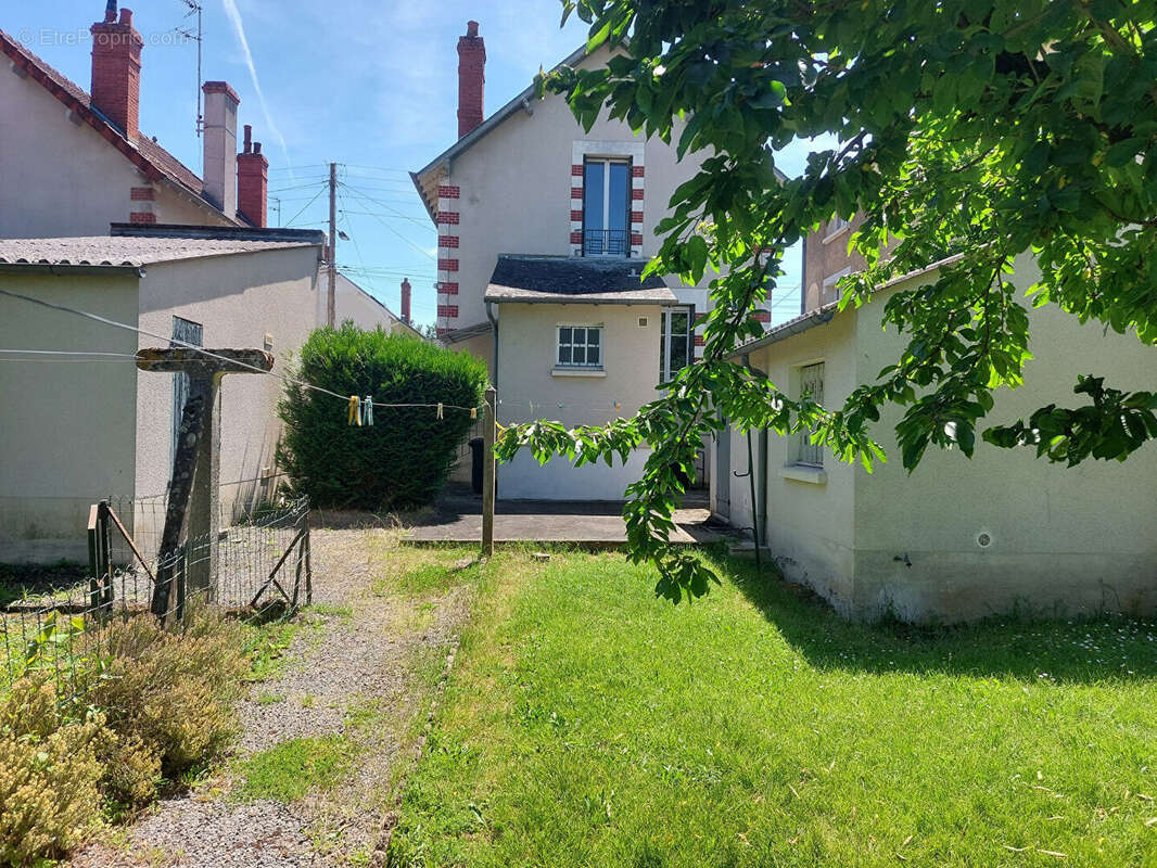Maison Bourges 4 pièces 78 m2 - photo 2