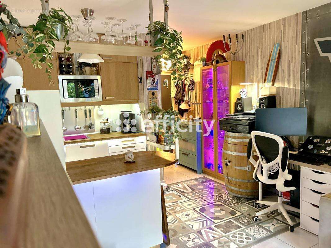 Appartement à MARSEILLE-13E