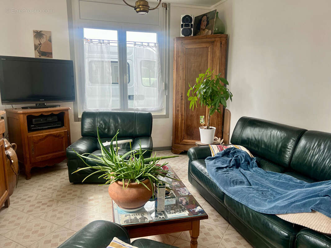 Maison à BOURCEFRANC-LE-CHAPUS