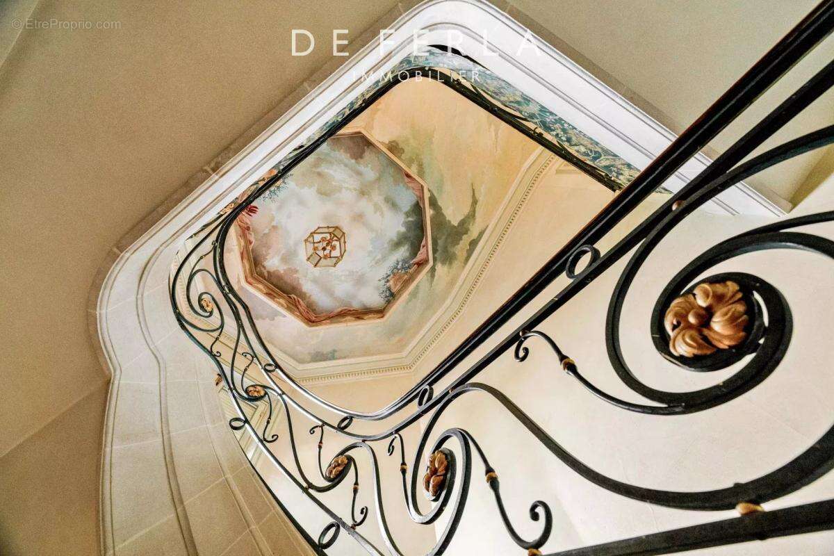 Maison à SAINT-MAUR-DES-FOSSES