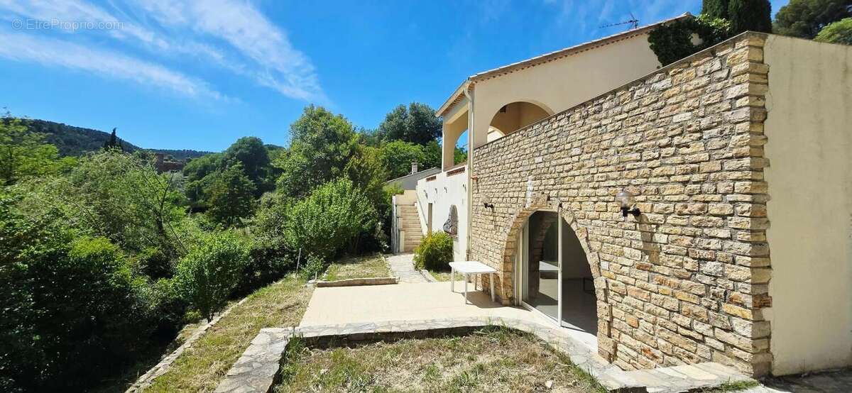 Maison à SALERNES