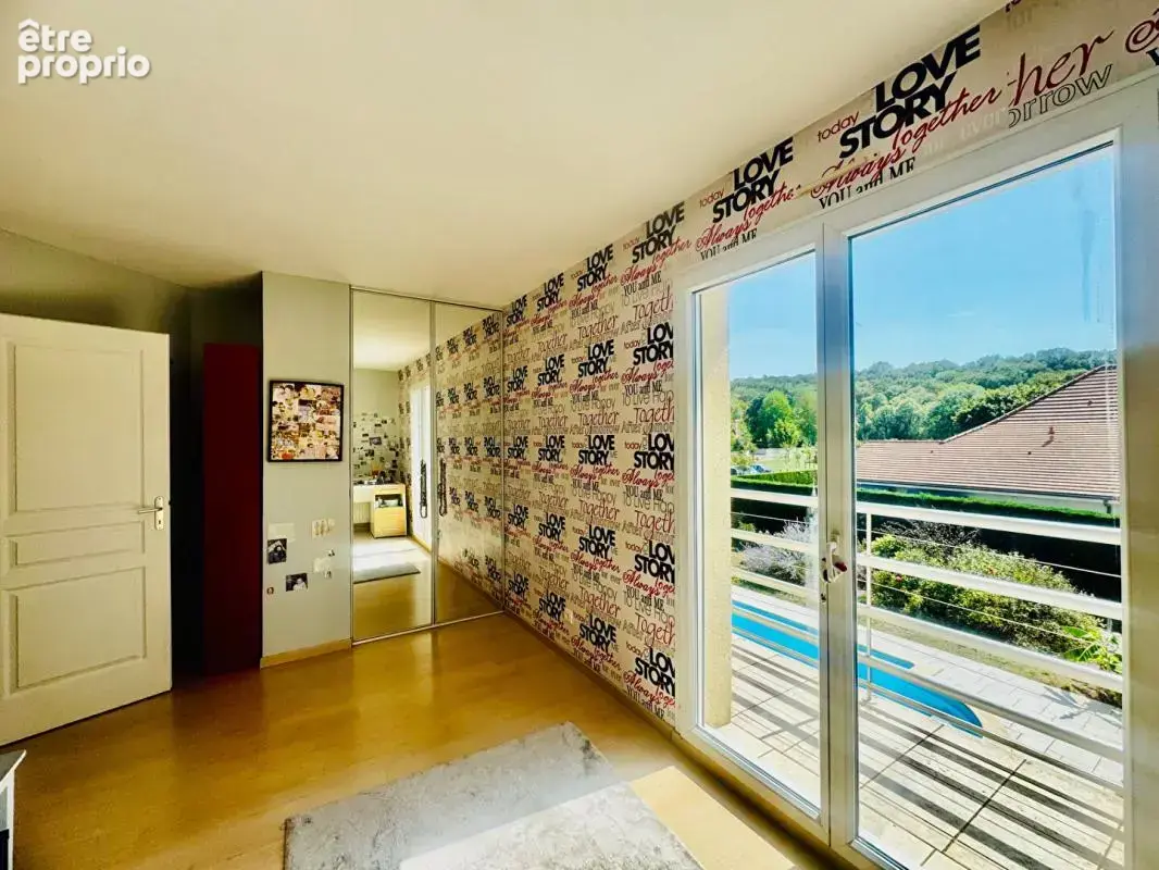 Maison Idron 7 pièce(s) 197 m2 environ - photo 14