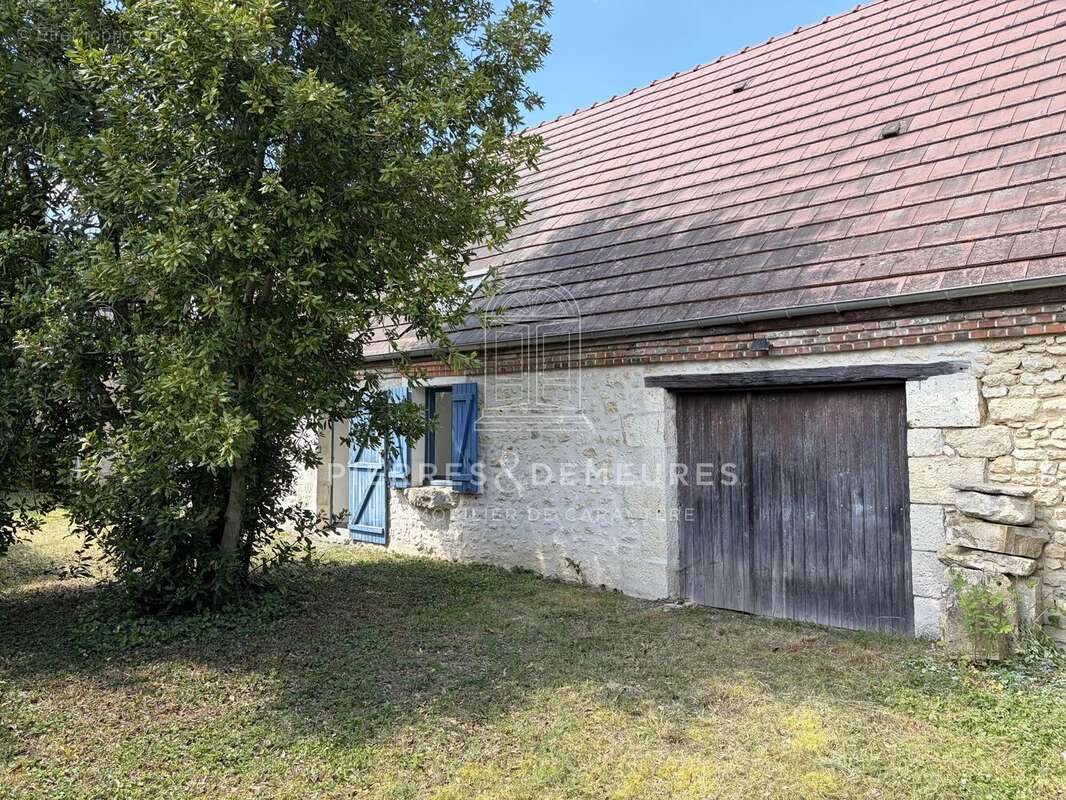 Maison à LA CHAPELLE-SAINT-URSIN