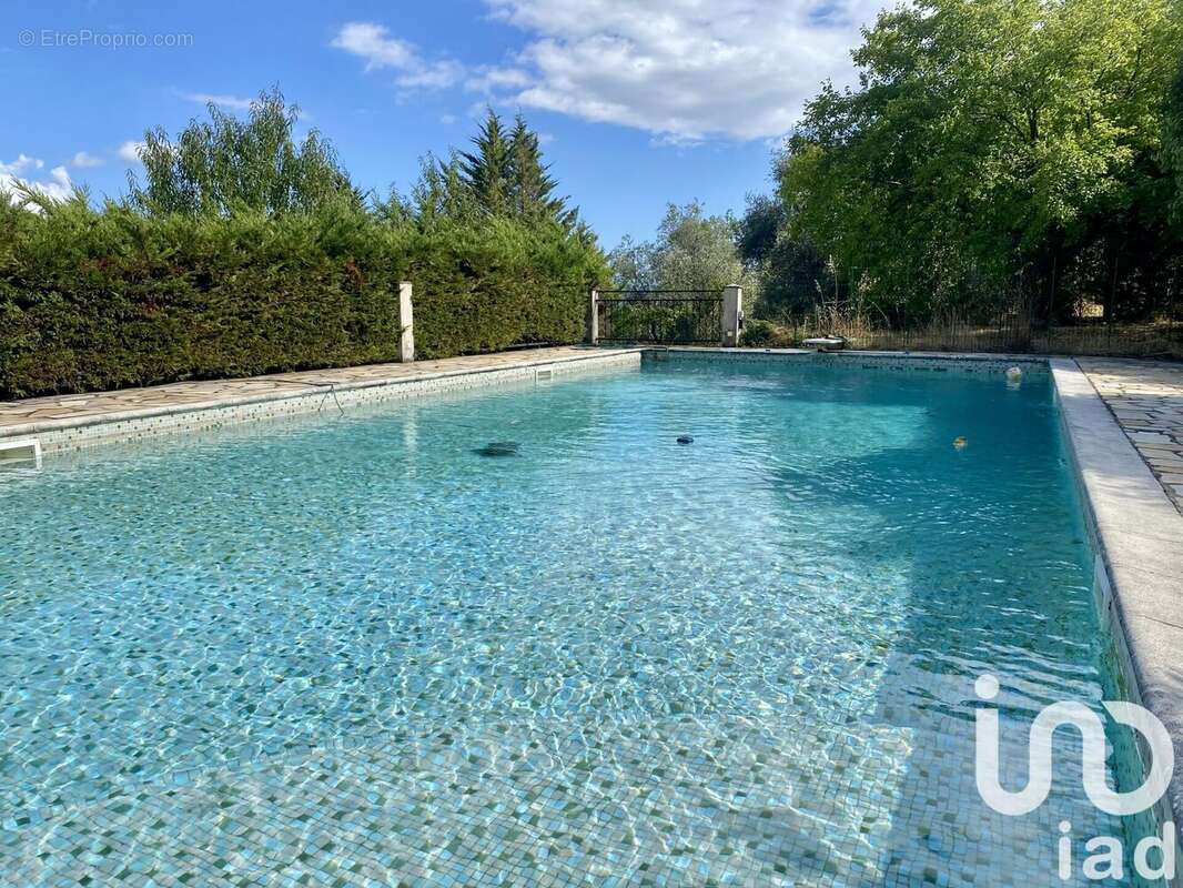 Photo 5 - Maison à CHATEAUNEUF-VILLEVIEILLE