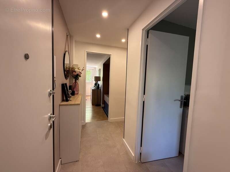 Appartement à MONT-SAINT-AIGNAN