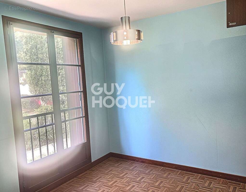 A vendre  pavillon 4 pièce(s) 80 m2 avec garage, jardin et cave au parc des amandiers 13170 les pennes mirabeau - photo 8