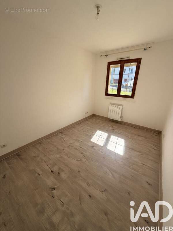 Maison 75 m² à Provins  - photo 9
